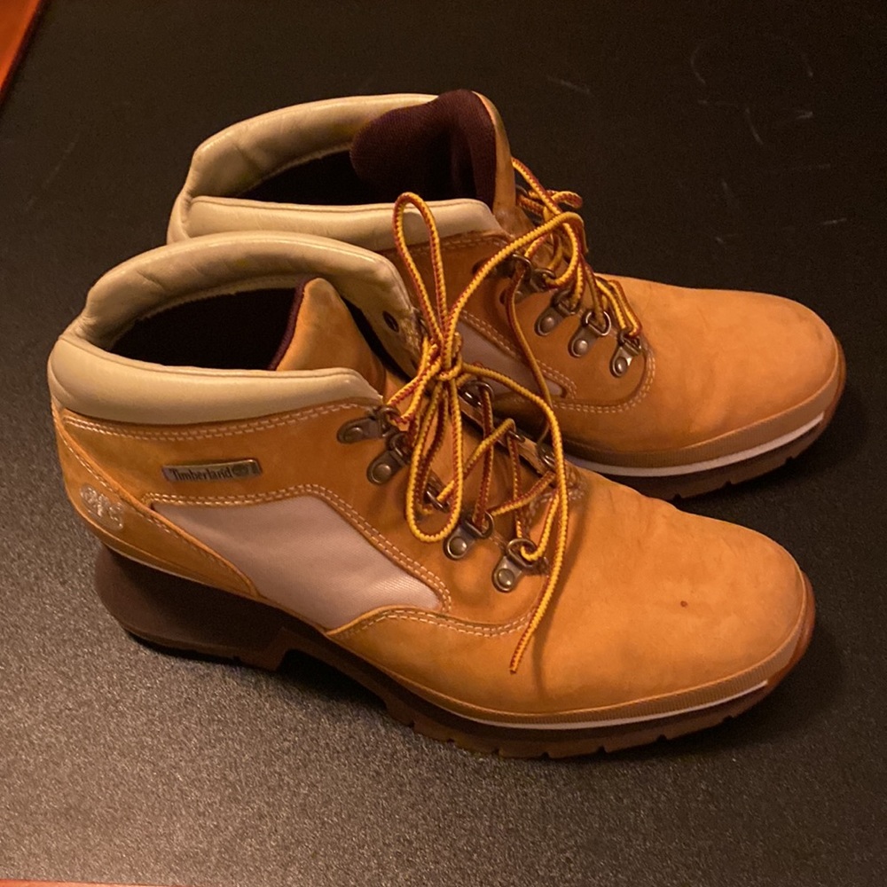 Vintage Timberland Boots - Picture 3 of 10